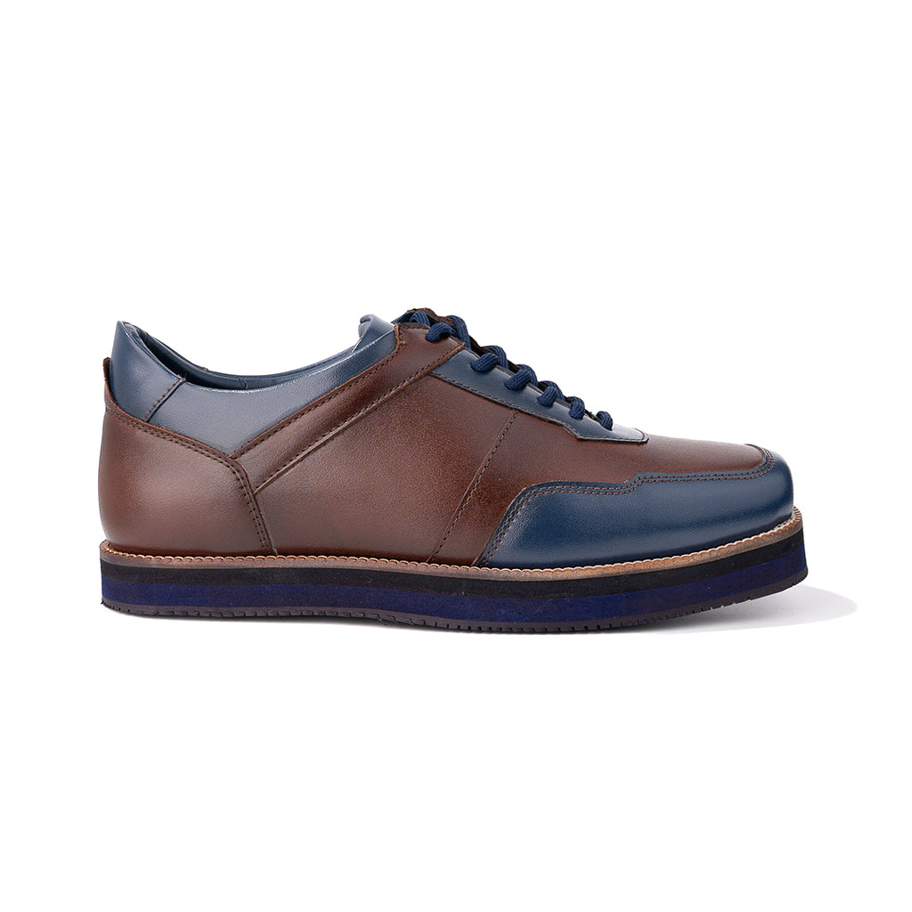Brown and blue flat-toe sneaker