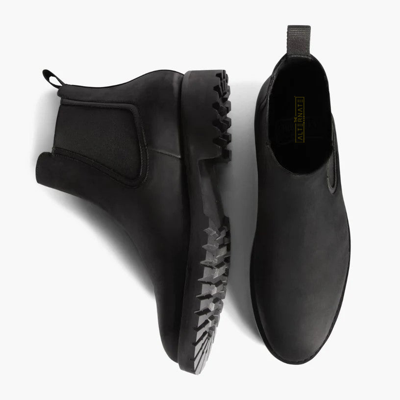 CHELSEA BOOTS WITH COMMANDO OUTSOLE-BLACK