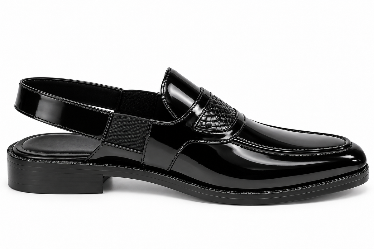 BLACK SANDALS WITH HAND WOVEN DETAIL
