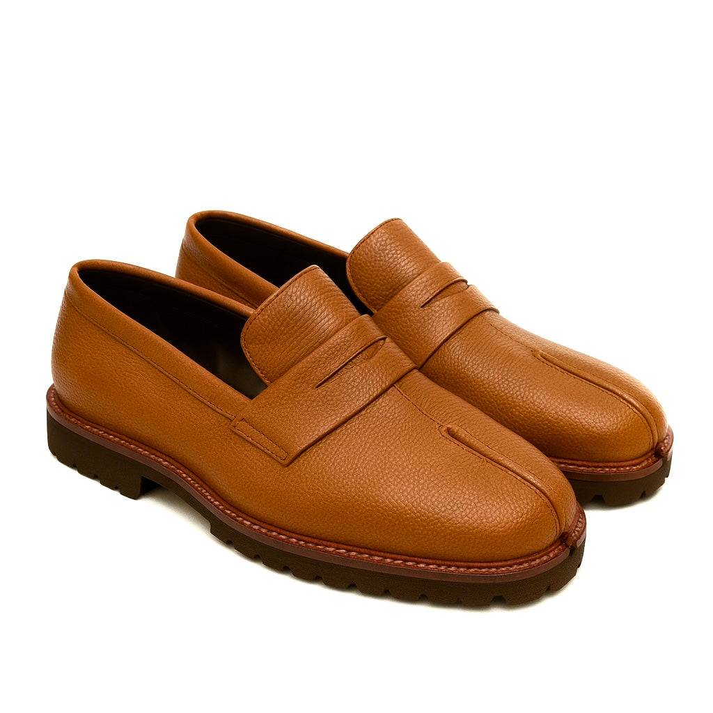 TABI-TOE SLIP-ONS-TAN