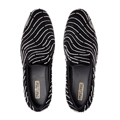 BLACK VELVET SLIP-ONS WITH WAVE EMBROIDERY