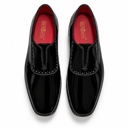 Black Patent derby with elastic closure