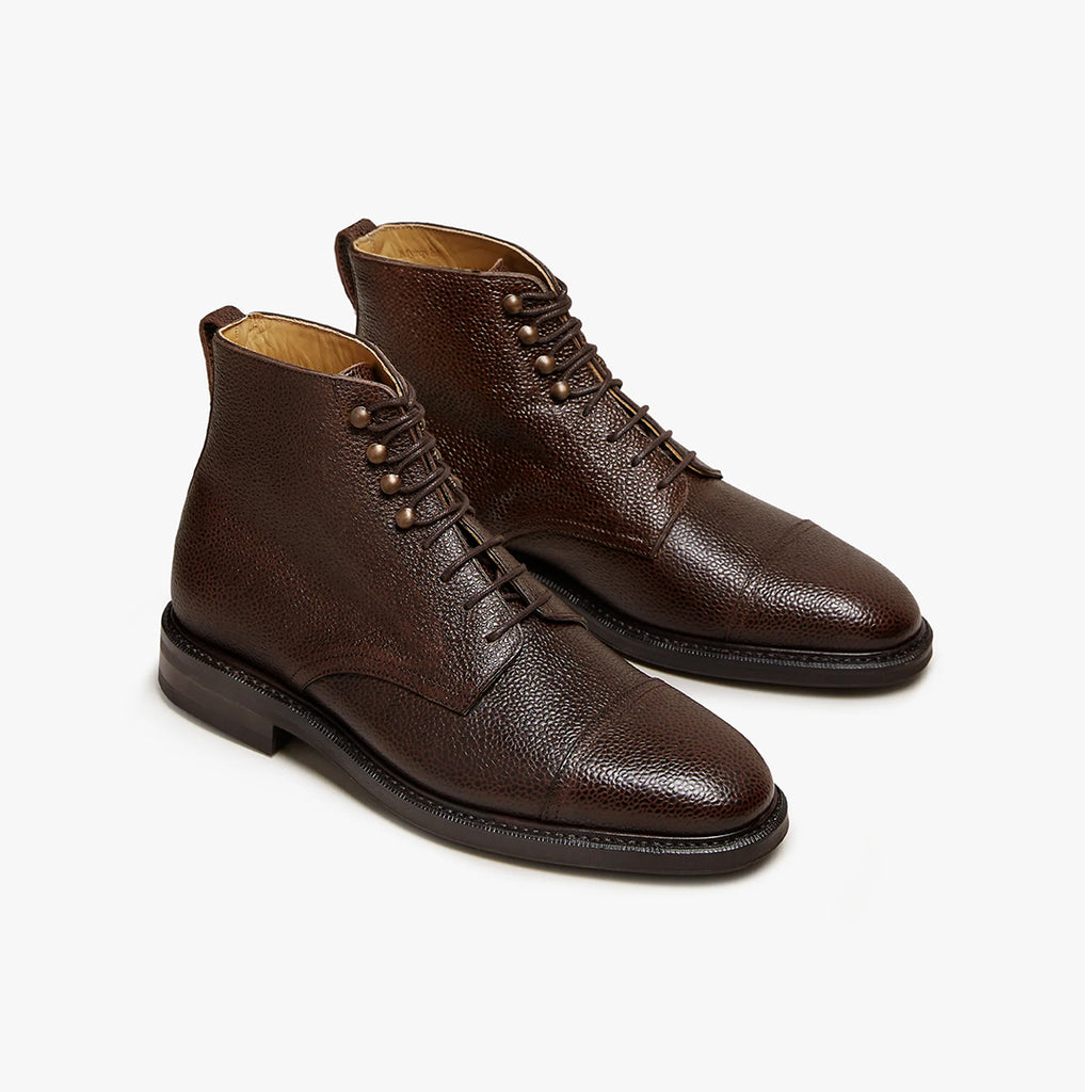 Lace boots with toe cap brown