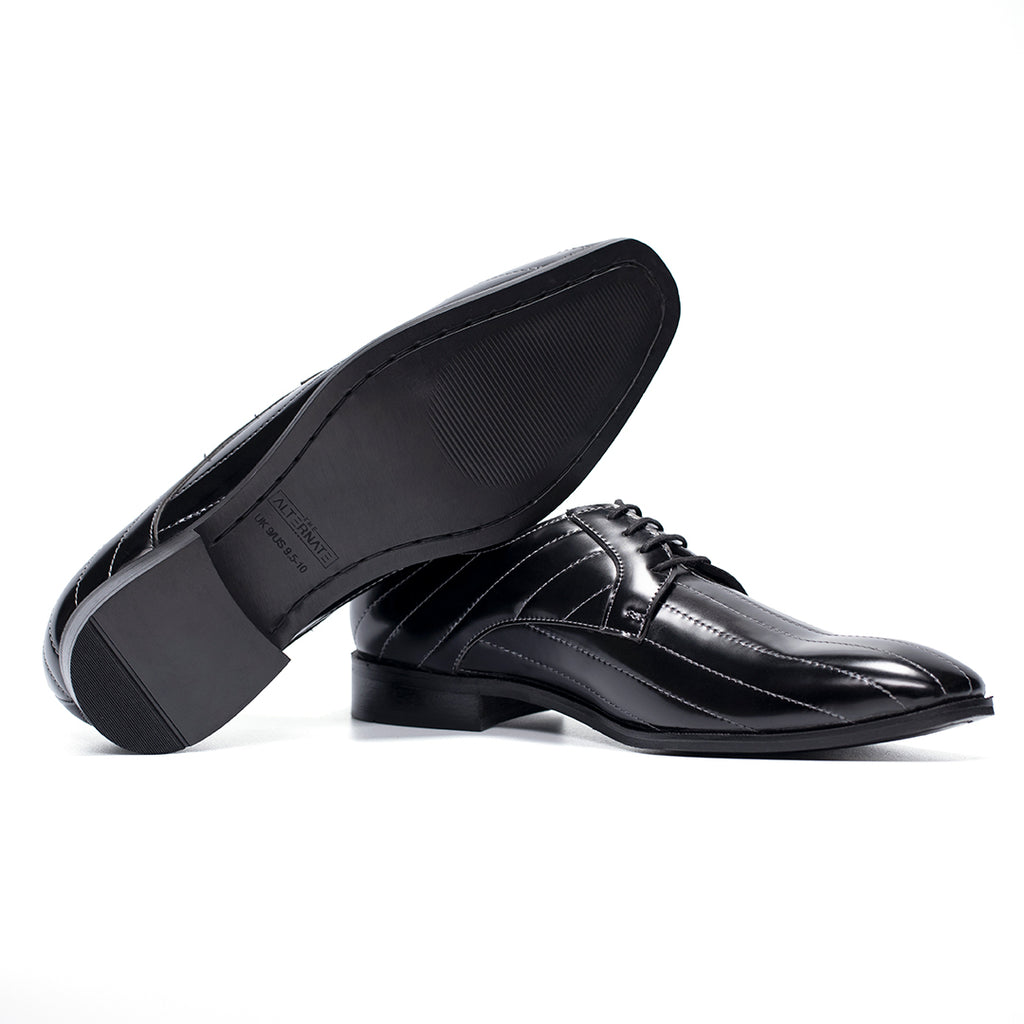 BLACK DERBY WITH THREAD DETAIL