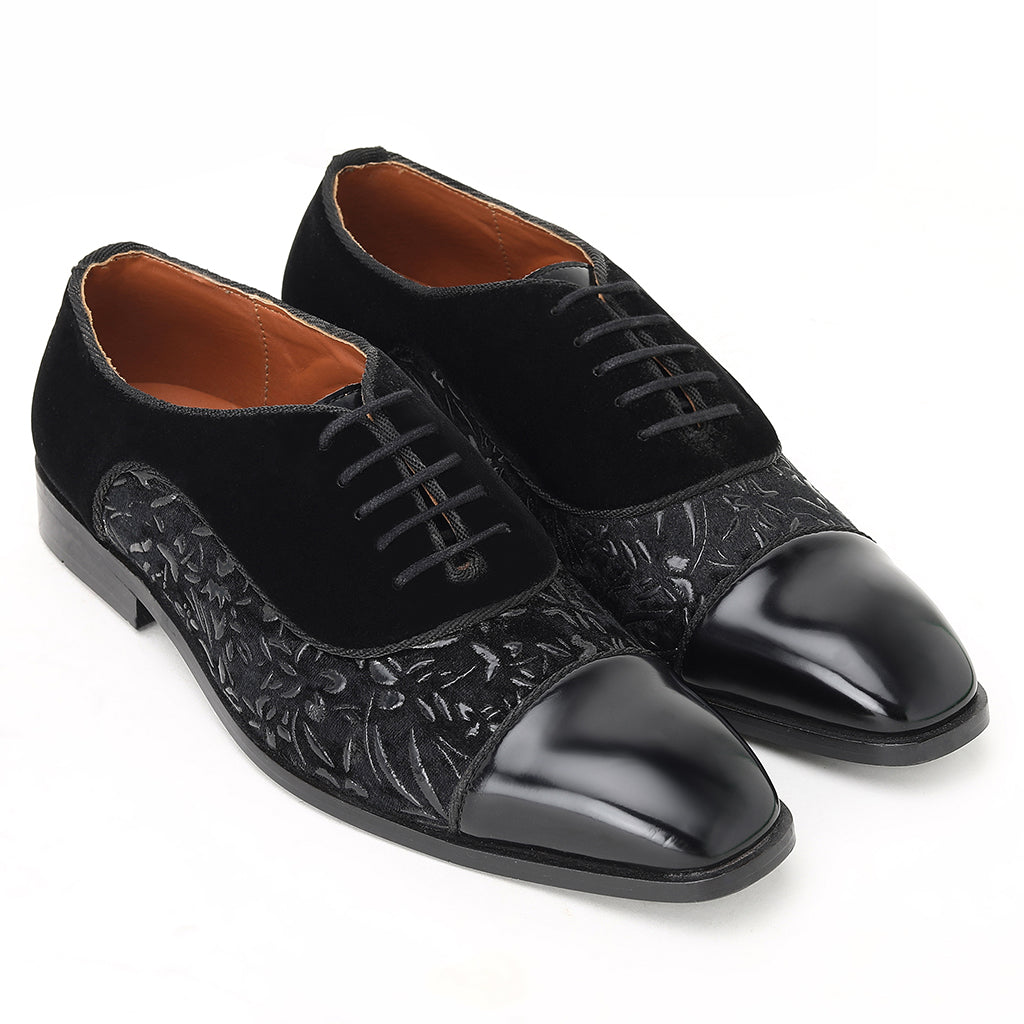 OXFORDS WITH TOE CAP